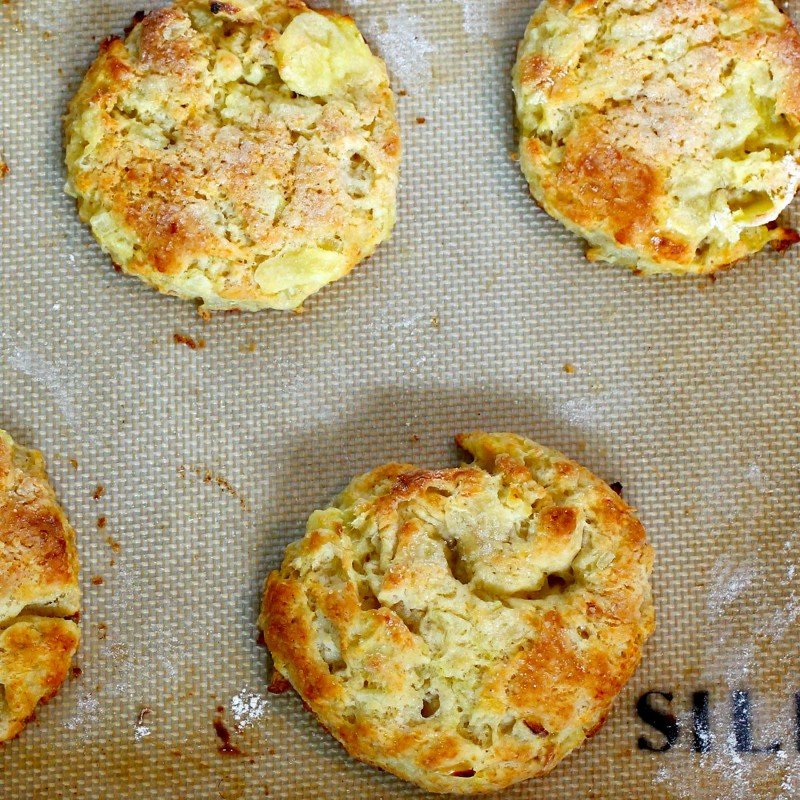 apple onion scones with sharp cheddar